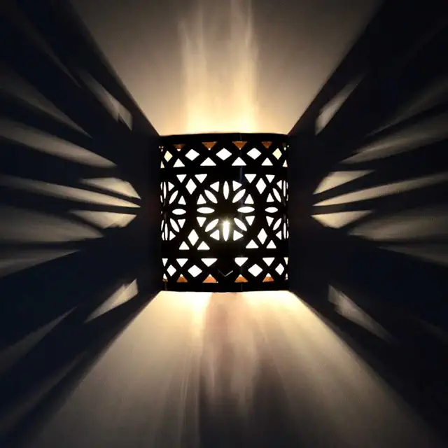 Applique Murale Orientale Marocaine - Lampe Murale en Fer Forgé à la Main, 20x20 cm
