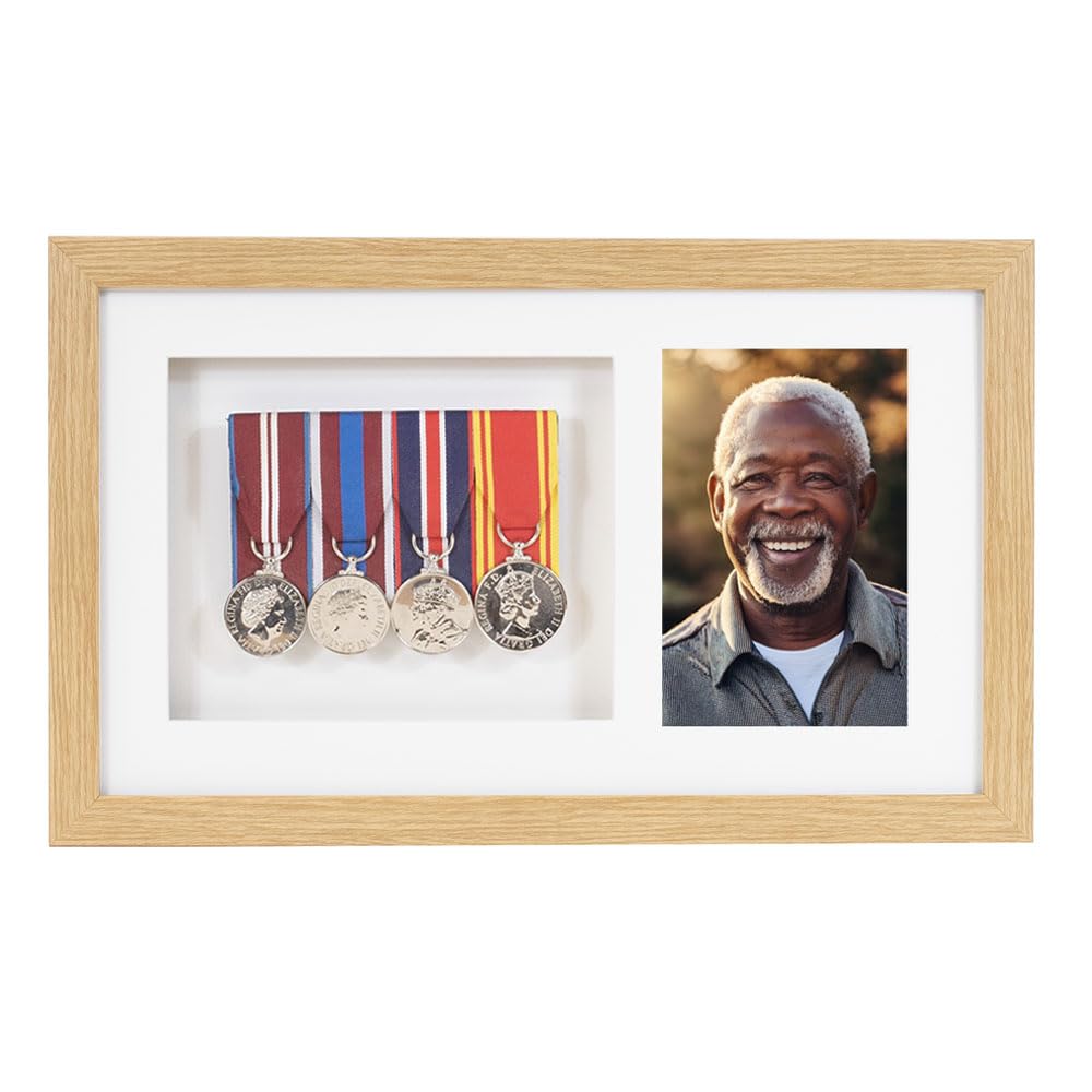 Oak Effect Court Mounted Medal Frame with 6x4 Photo For 4 War, Military and Sports Medals