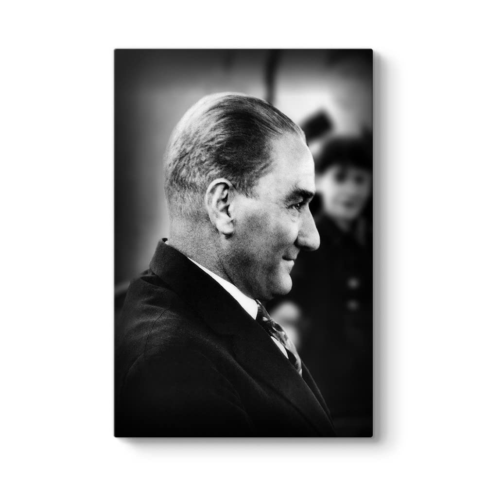 Gülümseyen Atatürk Tablosu 50 x 75