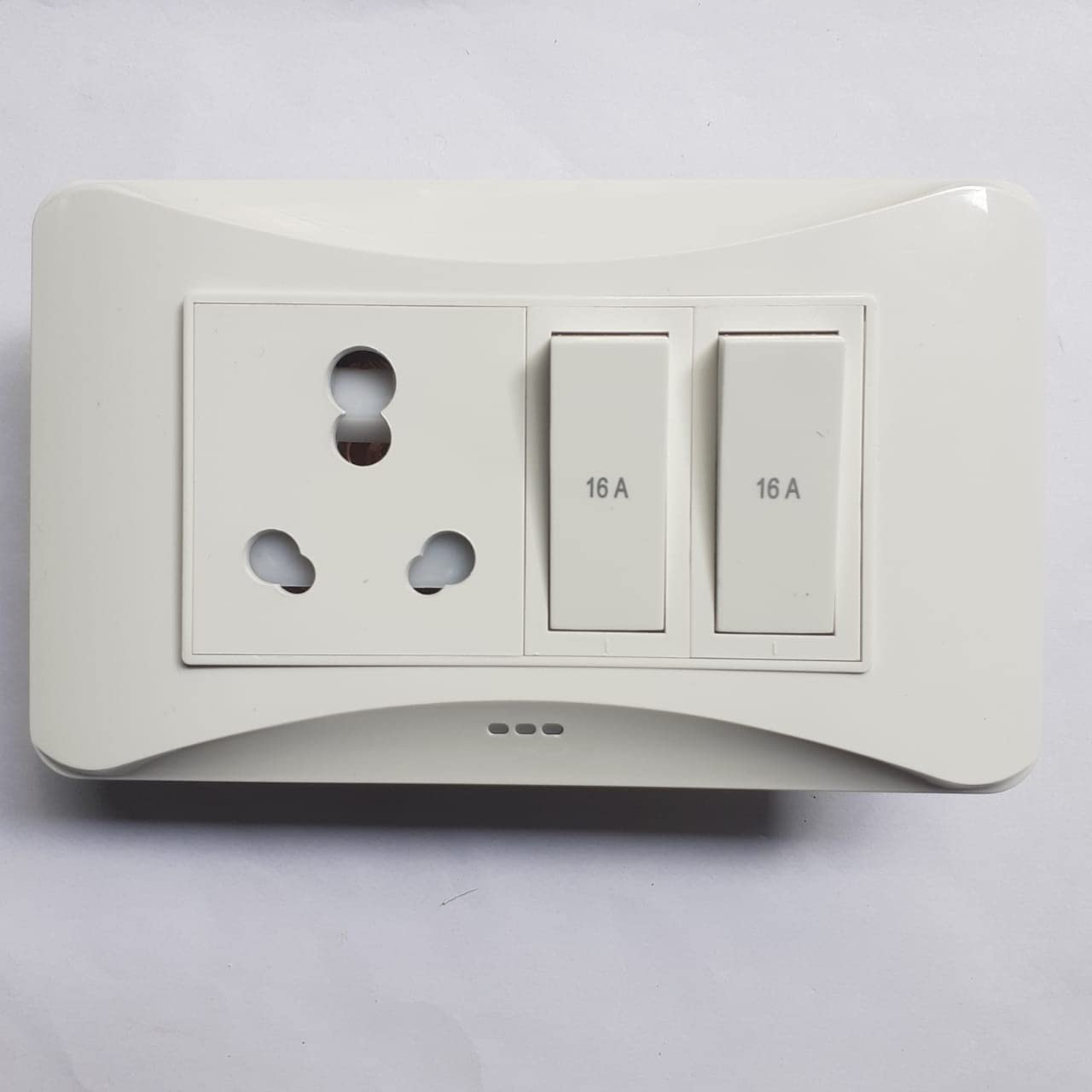 See full amazon price history chart for Modular Plate SIZE-4M with 2 Switch 16Amp & 1 Socket 5 PIN 16Amp Complete Set PCS 1 (White Plate) Modular Plate SIZE-4M with 2 Switch 16Amp & 1 Socket 5 PIN 16Amp Complete Set PCS 1 (White Plate) (B0BGMK7KNN) Amazon Price History, Amazon Price Tracker
