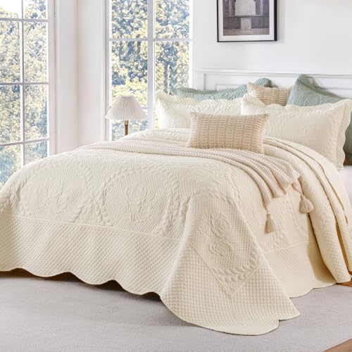 Image of EVENHUG Oversized King Bedspreads California King Quilt Set with Pillow Shams Extra Wide Large King Size Quilts Lightweight Coverlet Bedding Sets Cream 120 inchx120 inch