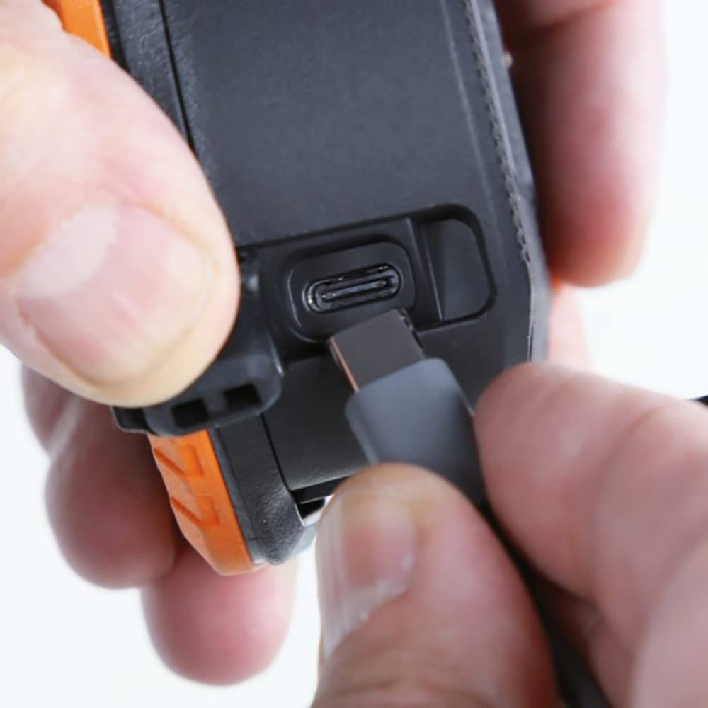BETA 1838POCKET - Linterna de bolsillo articulada LED con carga inalámbrica