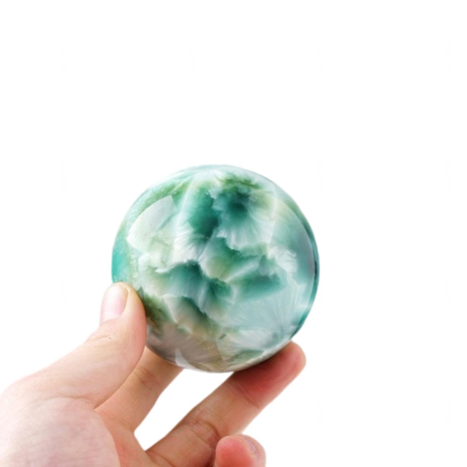 Ylquxeuv One Color Ball Green Cracked Crystal Office Auspicious Feng Shui Stone Carving Polished Gift Ornaments Decorative,5~6Cm