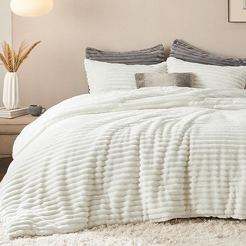 Bedsure Fluffy Comforter Set Queen – Super Soft Faux Fur Bed Set Cream White, All Seasons Warm Plush Fleece Bedding, 3 Pieces, 1 Shaggy Fuzzy Queen Size Comforter with 2 Pillowcases