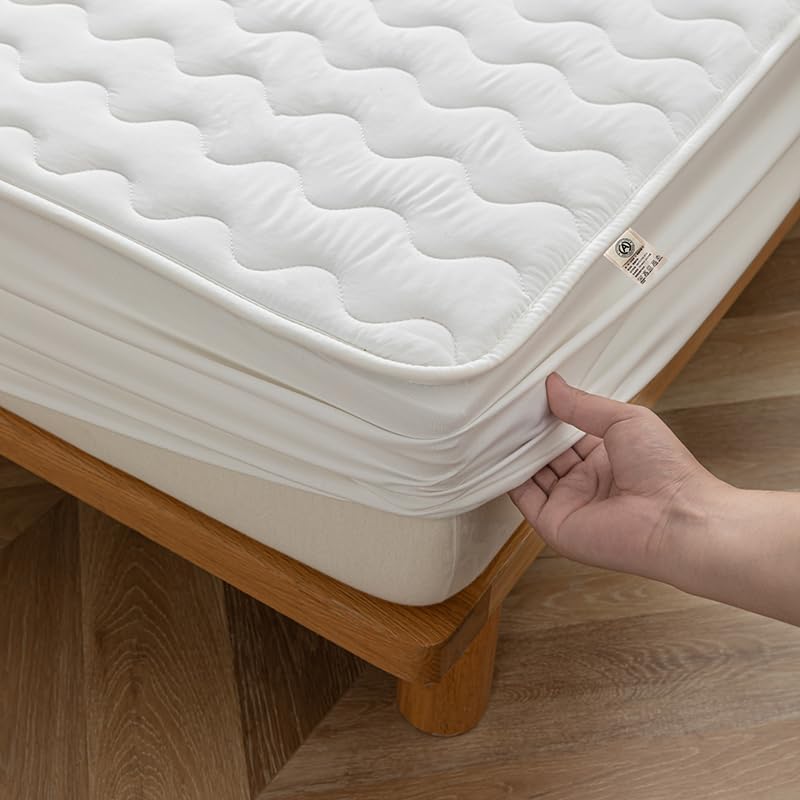 Fitted Sheet Soft,Thickened Quilted Pure Cotton Mattress Protector,Soft and Comfortable Non-Slip Box Spring Mattress Topper（Buy Pillowcases Separately） (White,Queen)
