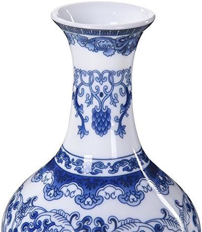 Vintage Chinese Wind Blue And White Porcelain Vase,Small Handmade Ceramic Vase Classic Ceramic Art Vase,Decorative Vases for Living Room Home Decoration Chinese Vases (B)