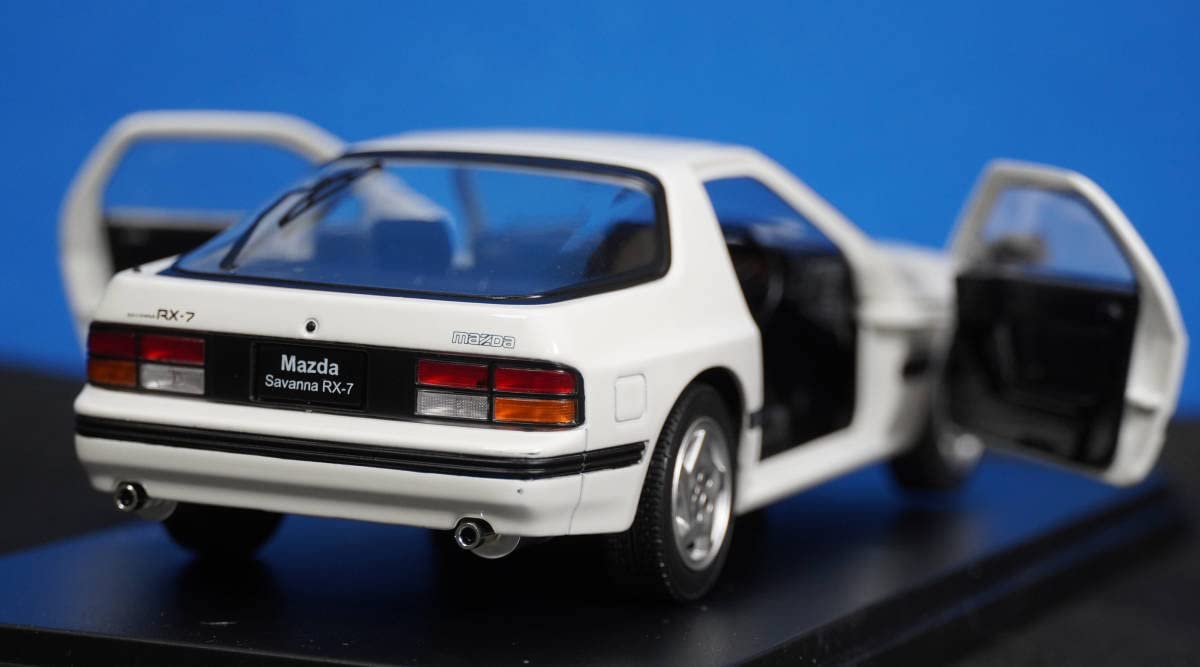 1/24 マツダ サバンナ RX-7 FC 1985 MAZDA SAVANNA RX-7 旧車