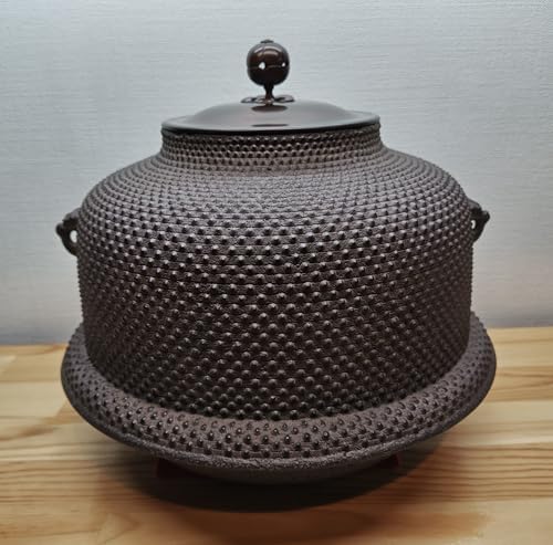 送料込【逢絢亭】茶道具 釜 炉釜 真形釜 霰紋 釜師 阿部雄斎 共 送料込【逢絢亭】茶道具 釜 炉釜 真形釜 霰紋 釜師 阿部雄斎 共