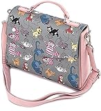 Diese Tasche ist aus veganem Leder, kommt mit einem abnehmbaren Schultergurt und verfügt über aufgedruckte Details.