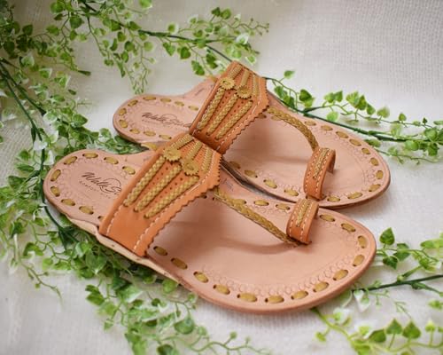 Image of Women's Genuine Leather Handmade Kolhapuri Flats Slip Ons Sandals for All Occasions - Beige & Gold