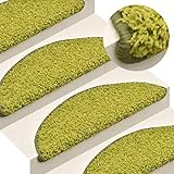 Facile d'entretien et lavable : le tapis d'escalier vert résiste à un lavage doux à la main et conserve sa couleur vive. Le matériau robuste pour une utilisation en extérieur résiste à la saleté et à l'humidité et convient donc également pour l'entrée ou le camping-car.