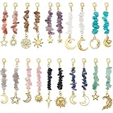 Conception unique:la décoration des pendentifs mignons comporte des éclats de pierres précieuses colorées et des breloques en forme d'étoile et de lune dorées décorées. Chaque éclat de pierre précieuse est comme un trésor soigneusement sculpté par la nature, se cognant les uns contre les autres pour donner au porte-clés l'apparence d'une œuvre d'art miniature