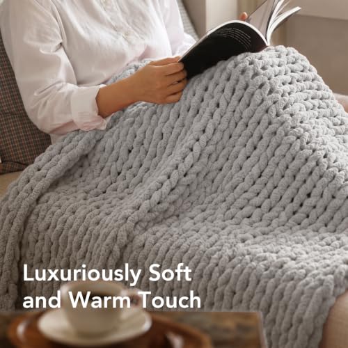 Image of L'AGRATY Chunky Knit Throw Blanket for Couch, 50'' x 70'' Knit Throw, Grey