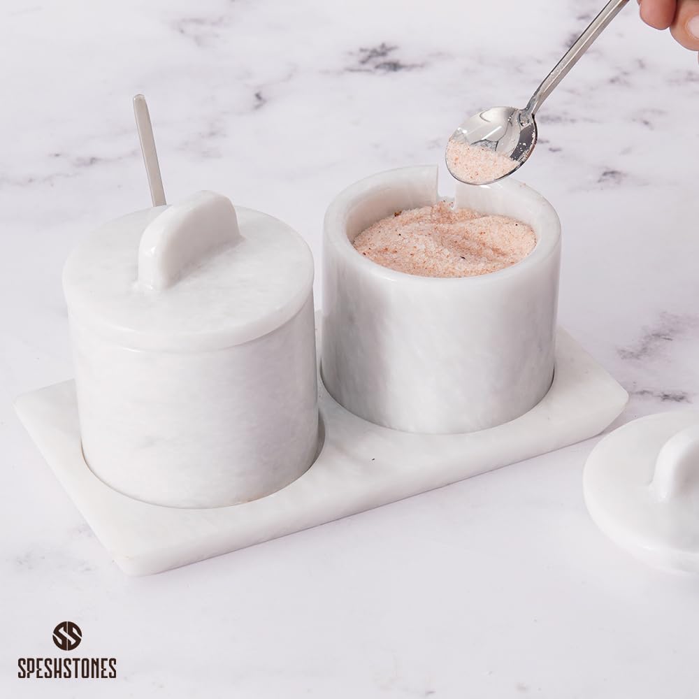 SPESHSTONES Juego de 2 botes de sal de mármol blanco de 10,16 cm con tapa, para sal de mesa, portal, botes de especias, azucarero, recipientes para condimentos, dispensador