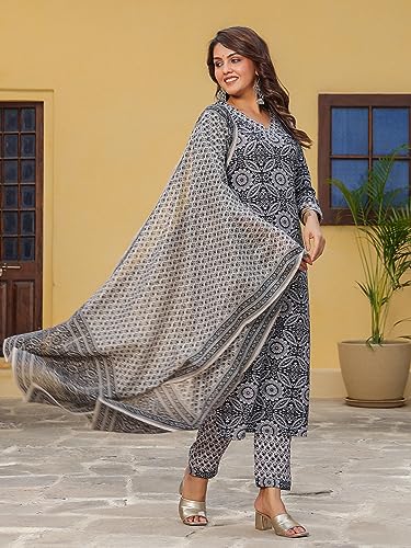 Image of GoSriKi Women's Cotton Blend Straight Printed Kurta with Pant & Dupatta