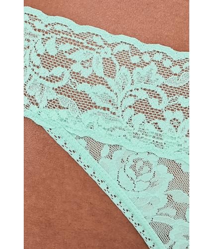 Image of hanky panky Women's Signature Lace Original Rise Thong Panties 5 Pack, Cphd, One Size