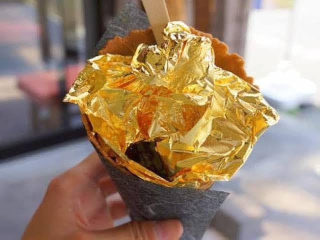 Image of 24k Pure Edible Gold Vark Golden Leaf 50MMx50MM Gold Foils 25 Sheets for Cake Sweets ayurvedic Medicine face Treatment Anti Aging spa(25)