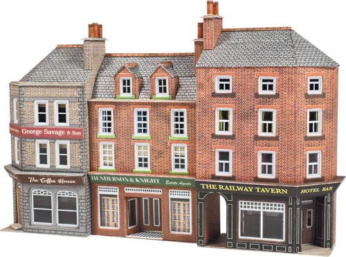 Metcalfe PN972 Low Relief Pub and Shops N Gauge Card Kit