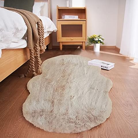 Ghouse Soft Faux Sheepskin Fur Rug 2x4 Light Brown Beige Cover
