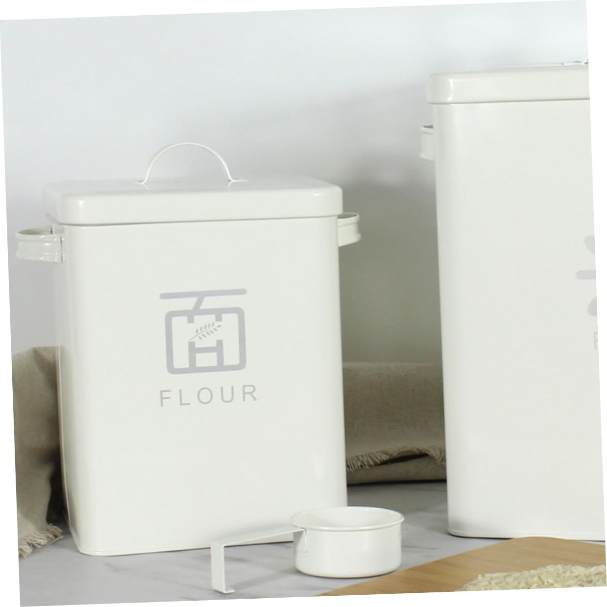 Zerodeko Haushalts Reisbox aus Eisen, Weiß, Multifunktional | Mehlaufbewahrungseimer, Sichere Lagerung, Küchenaccessoire für Vorräte