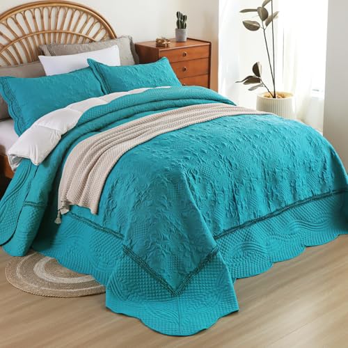 Image of EVENHUG Oversized Quilts Set King Size 3 Piece Bedding Set Reversible Bedspread with 2 Pillow Shams Coverlet Lightweight Soft Bed Cover for All Season(120 inchX128 inch,Teal Blue)