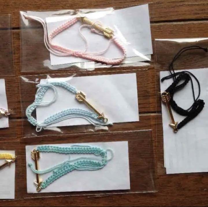 西野カナ ミサンガ新品７本セット 西野カナ ミサンガ新品7本セット