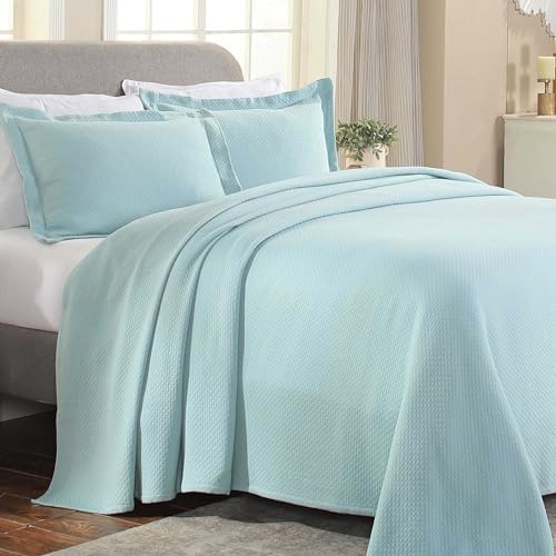 Superior Oversized Premium Bedspread Set, Diamond Solitaire Jacquard Design, Soft, Breathable, All-Season, Matching Pillow Shams, Lightweight and Cozy Bedding, King, Coral