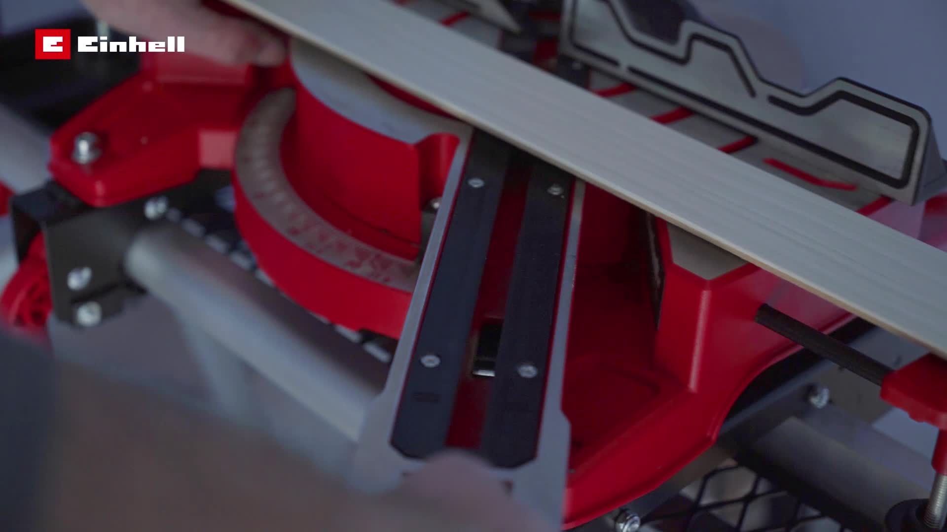 Einhell Zug-Kapp-Gehrungssäge TC-SM 216 (1.600 W, Drehtisch mit Schnellverstellung und Einrastpositionen, Laser, L+R… – Bild 8