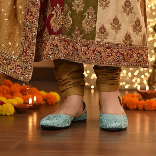 Image of DFR Women's Embroidered Mojari Punjabi Jutti Juti Shoe