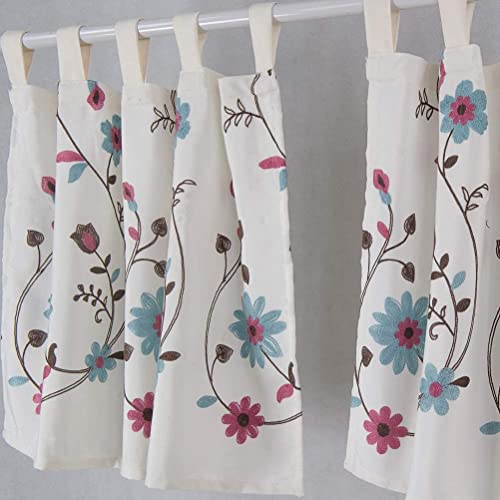 Cortinas cortas blancas de estilo rústico para transformar la luz de tu cocina o café 4