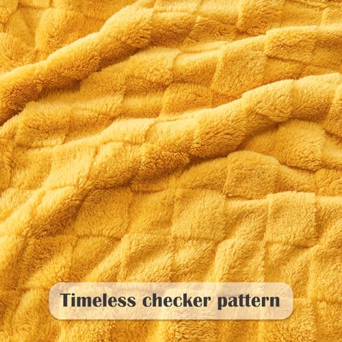 NEWCOSPLAY Super Soft Twin Blanket Mustard Yellow Premium Silky Flannel Fleece 3D Checkered Lightweight Bed Blanket All Season Use (Mustard Yellow Checkered, Twin(60"x80"))