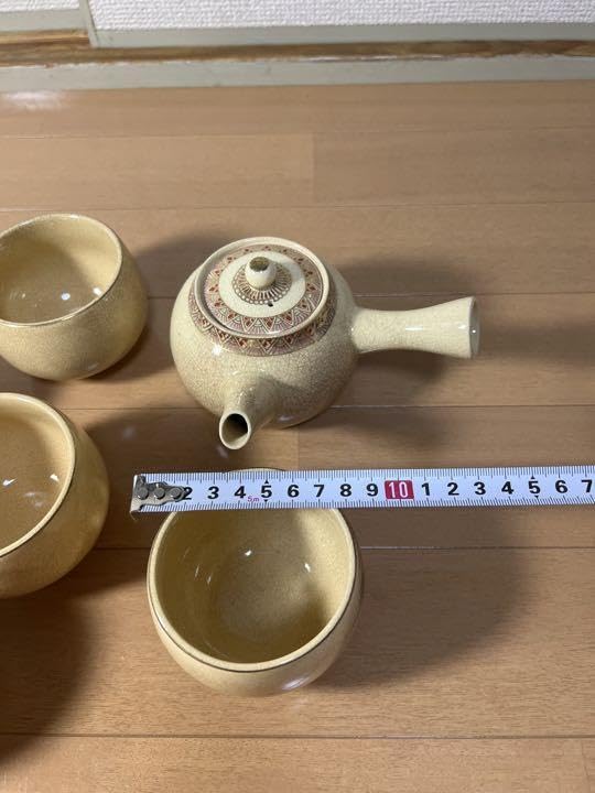 1977  薩摩焼　茶器セット　急須1客　湯呑3客 1977 薩摩焼 茶器セット 急須1客 湯呑3客