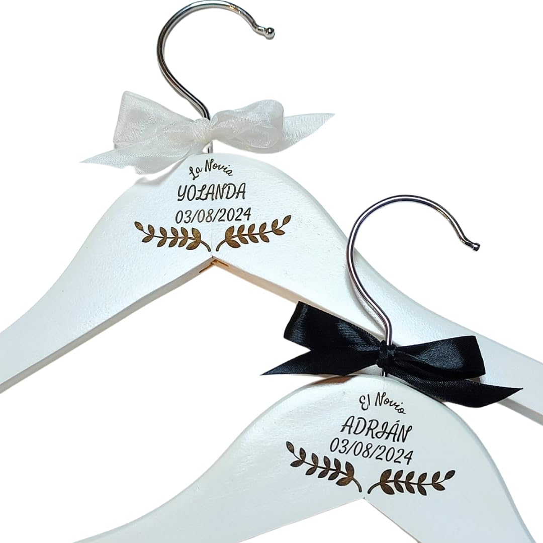 Pack de 2 Perchas Personalizadas Novios, Perchas de Madera para Bodas, Regalo para Novios, Perchas Personalizadas Boda Perchas Blancas Regalos Personalizados