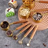 Opatiny 8-teiliges Messbecher- und Löffel-Set – Edelstahl mit gravierten Größen, Holzgriffen, Aufhängelöchern für die Küche, 60 ml bis 250 ml, 1,25 ml bis 15 ml