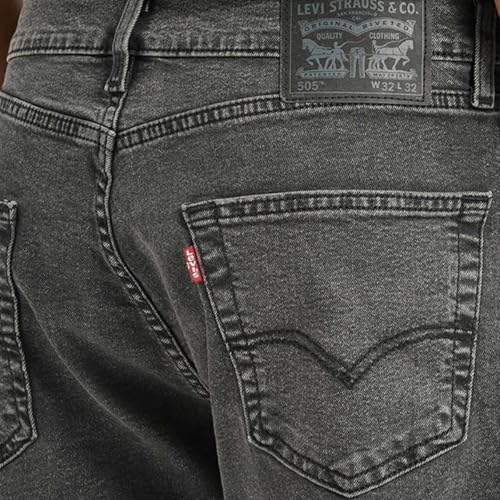 Image of Levi's Men's Straight Fit Mid Rise Jeans