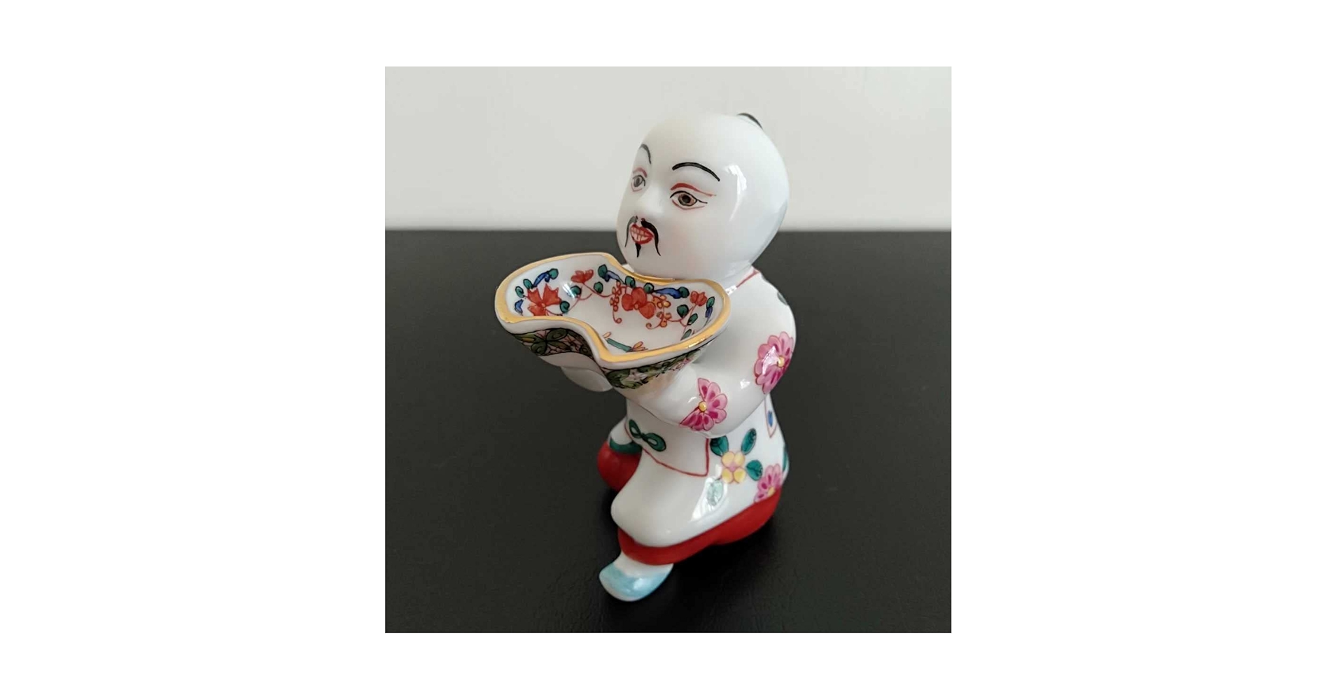 追加出品　 HEREND　マンダリンナイフレスト　2本 陶器製 唐子人形装飾 ヘレンド キュバッシュ お給仕マンダリン(S) 手描き 人形置物