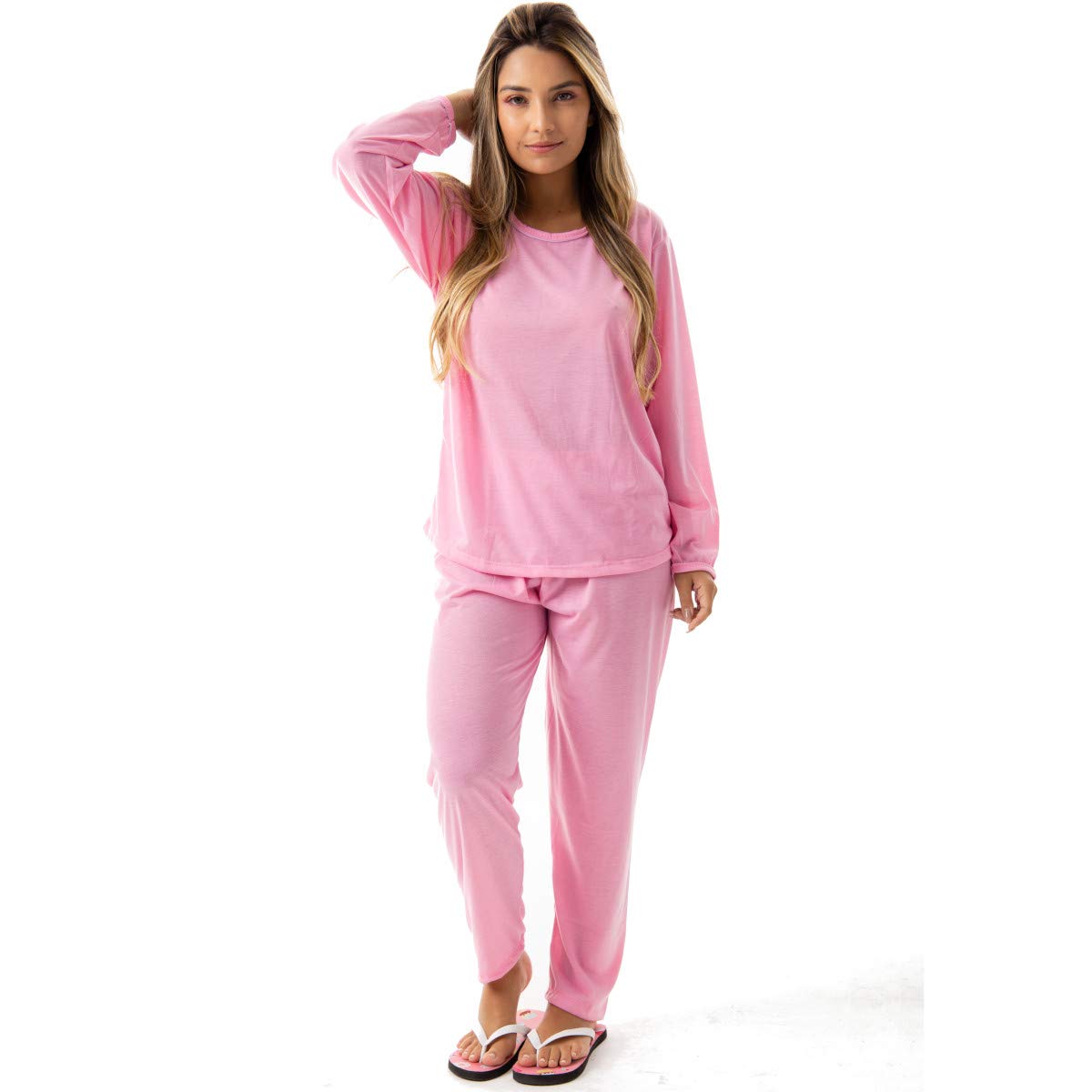 Pijama Confortavel Longo em Malha Suave Lisa | Feminino 177 em promoção! Veja a oferta e mais achadinhos de Moda íntima 2 Hoje é o melhor dia para comprar Pijama Confortavel Longo em Malha Suave Lisa | Feminino 177 com aquele preço maroto! Promoção! Aproveite a oferta! 2