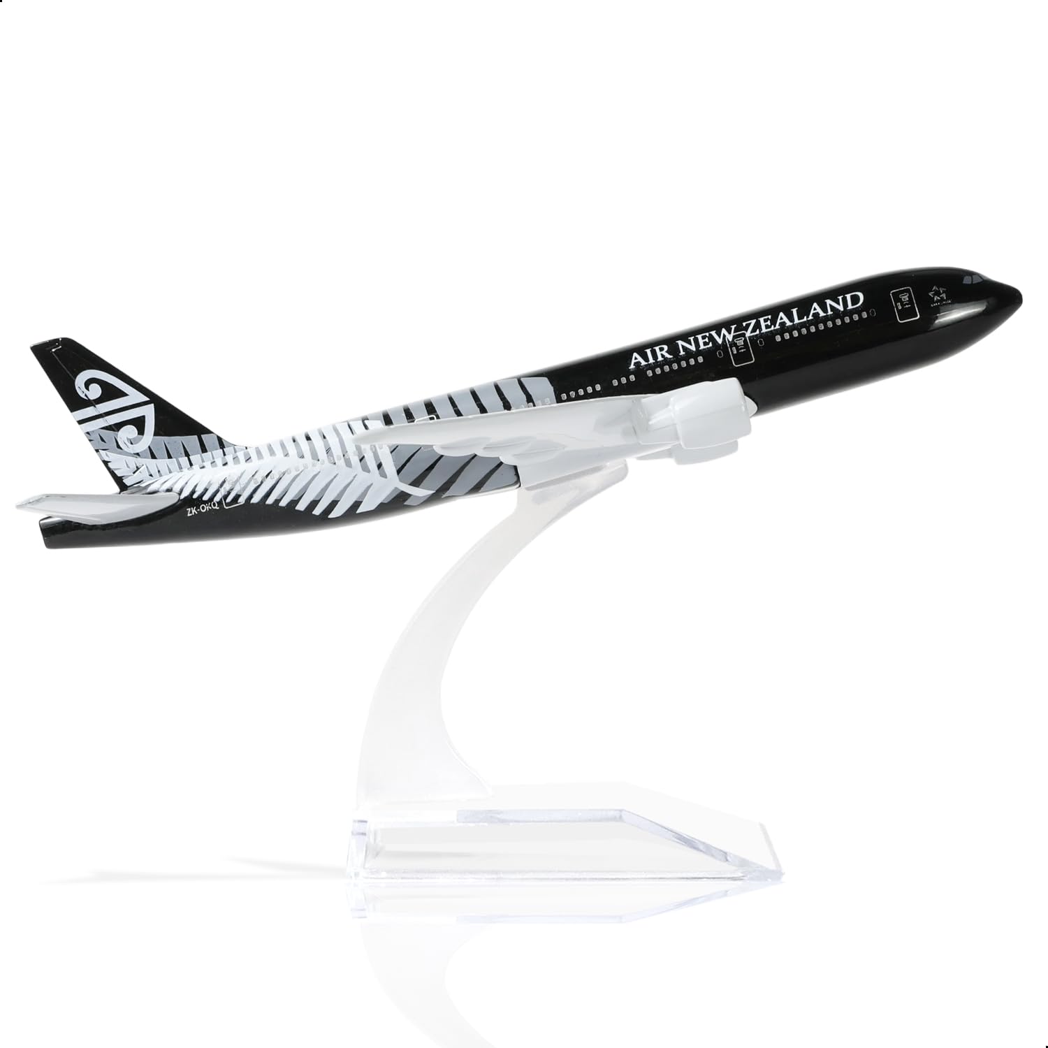Amazon.com: QIYUMOKE 1/400 New Zealand 777 Diecast Metal Model
