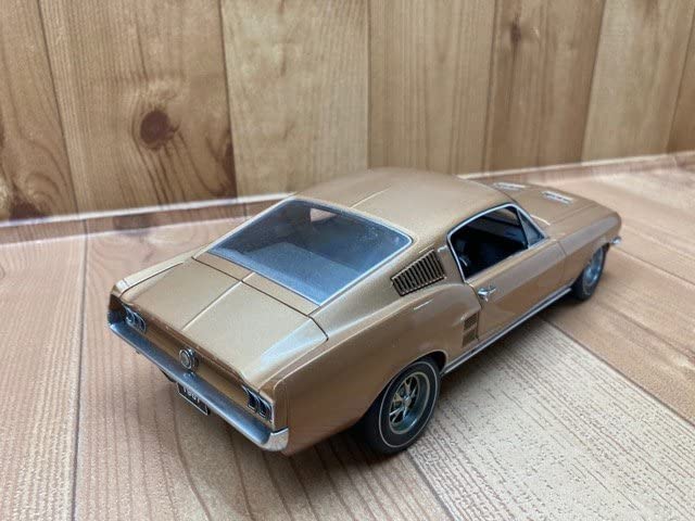 Amazon.co.jp: オートアート 1/18 フォード マスタング GT390 1967