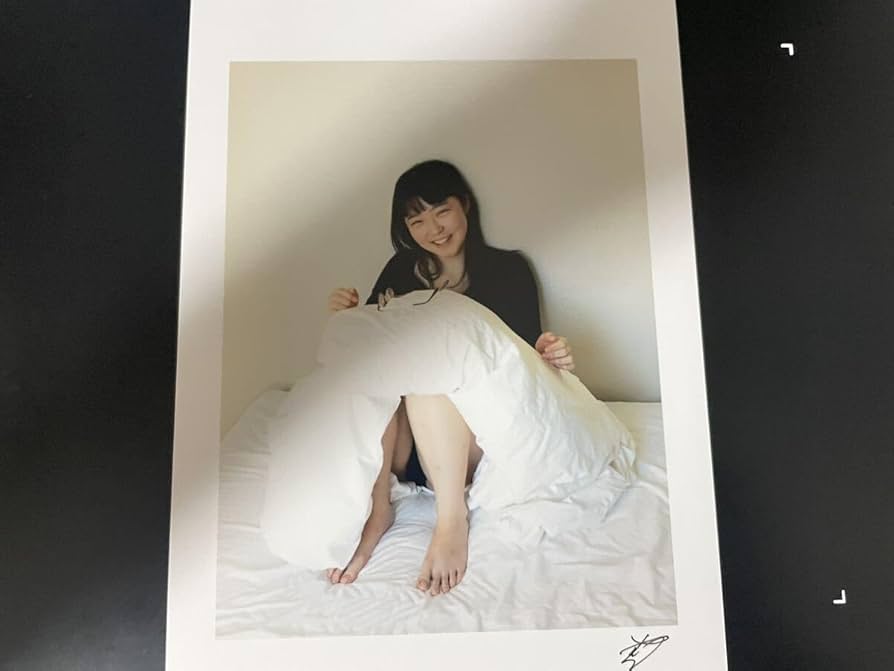 少女礼讃(少女礼賛) 2L判写真　3枚セット　サイン付き Amazon.co.jp: 2L判 少女礼讃(少女礼賛) 生プリント写真3枚