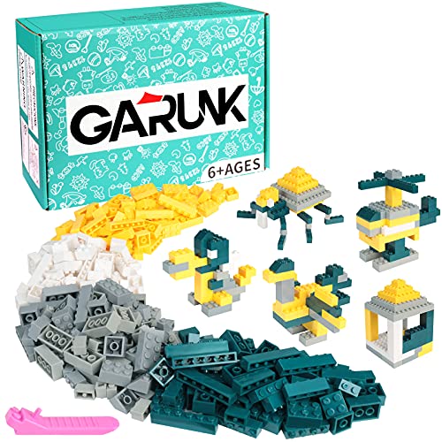 GARUNK Classic Basic Bricks Building Kits, 500 Pcs Building Bricks with 4 Color 8 Shapes Inspires Imaginative Play, Compatible with Lego and All Major Brands, Gift for Boys Girls 3 Years and UP