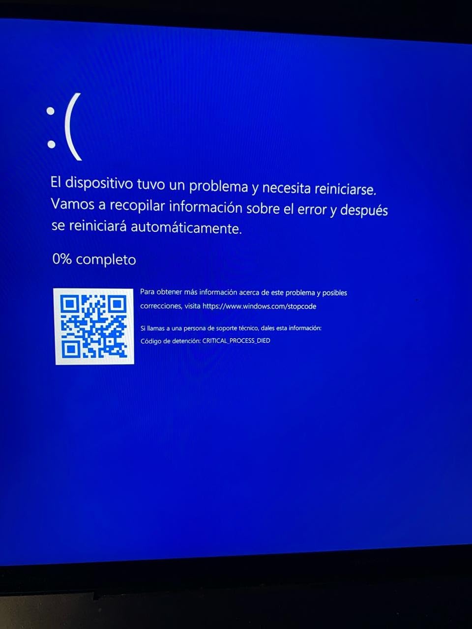 Nice computer but bad (and blue) from the inside