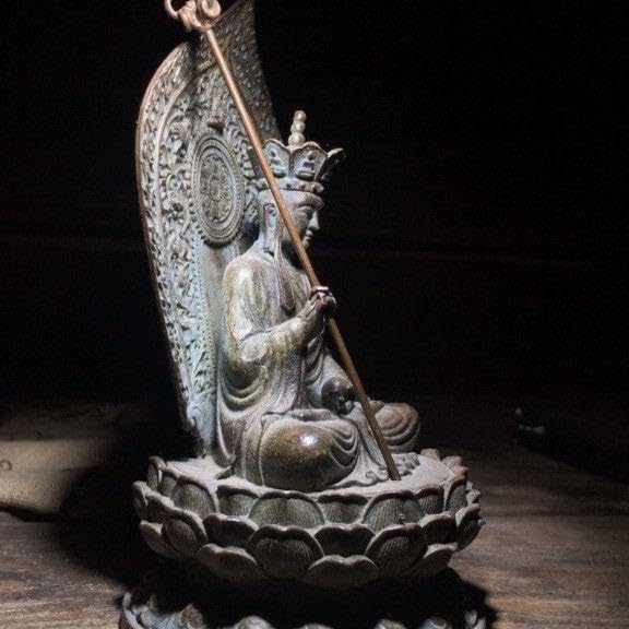 地蔵王仏像 地蔵王菩薩 蓮華台仏像 坐仏 装飾品 工芸品 美術品 置物 Amazon.co.jp: 九華山地蔵王仏像 地蔵王菩薩蓮華台仏像 坐仏