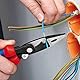 KNIPEX Elektro-Installationszange mit Mehrkomponenten-Hüllen schwarz atramentiert 200 mm, 13 82 200