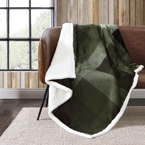 Image of Eddie Bauer - Throw Blanket, Ultra-Soft Plush Blanket with Faux Shearling Popcorn Fleece Reverse, Oversized Bedding for Couch or Bed (Pine Plaid Green, 50 inch x 60 inch)