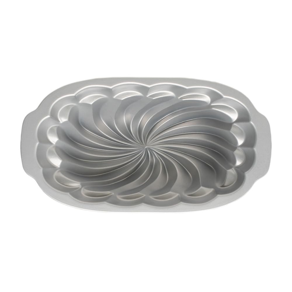 Nordic Ware + Pirouette Kastenform