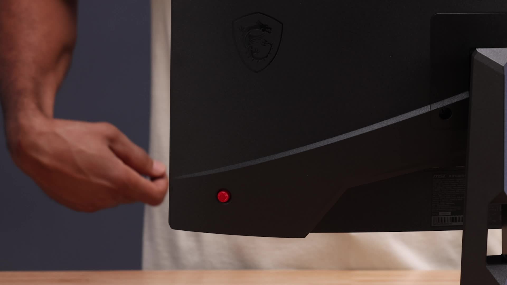 MSI G2422C Monitor Curvo Gaming FHD 23,6