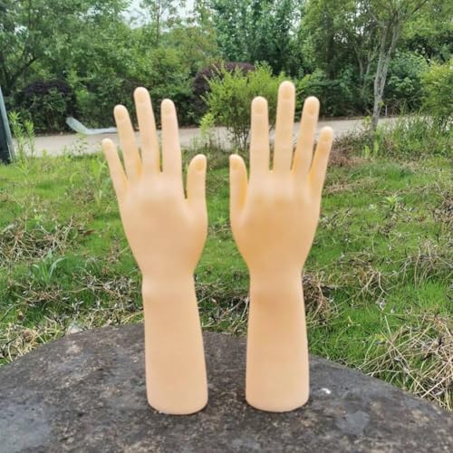 Mannequin en plastique pour bracelet et montre idéal comme support manucure
