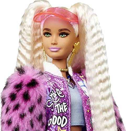 Muñeca Barbie Extra con 15 accesorios y mascota miniatura 5