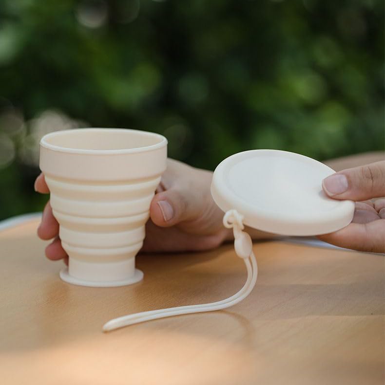 Image of 600ml Folding Silicone Water Bottle Sports Water Bottle Outdoor Travel Portable Water Bottle with Leak-Proof Lid Space-Saving Portable Bottle for Travel, Gym, Hiking, Camping (BEIG MUG)